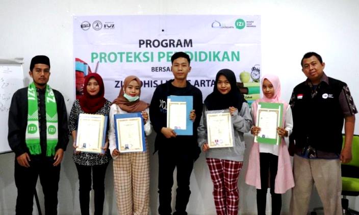 Disdik Larang Sekolah Tahan Ijazah Siswa