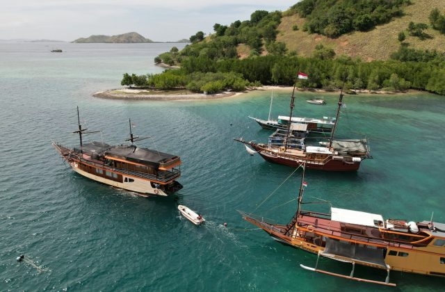 Ilustrasi kapal dan laut untuk survei meteo-oseanografi BMKG di Selat Sunda