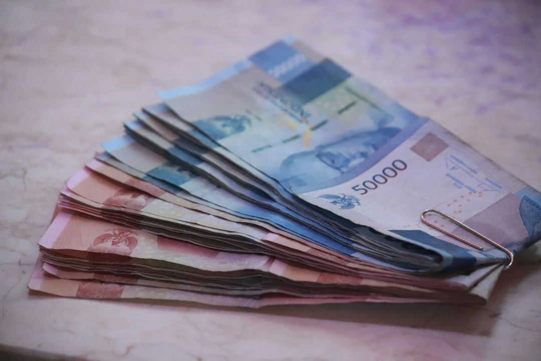 Uang rupiah sebagai ilustrasi pendalaman pasar uang dan valuta asing